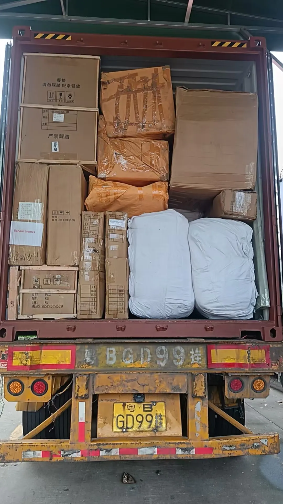 Shipping Furniture from China to India